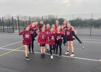 Year 7 & 8 Girls' Netball vs. Heathside